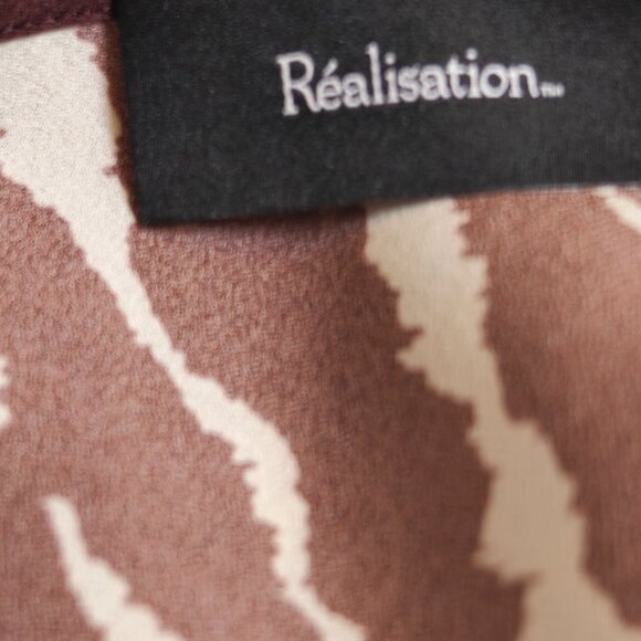 Realisation Par The Gia Bell-Sleeve Maxi Dress in Silk Jianhong Crepe - Picture 11 of 12